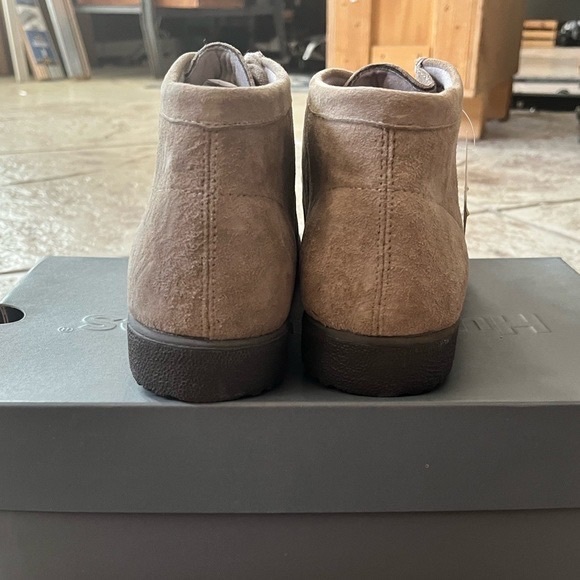 Hush Puppies Bridgeport Classic Taupe suede